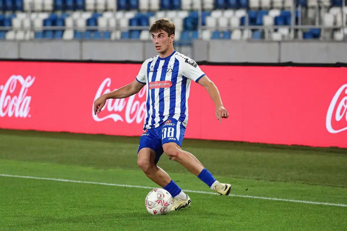 Bóng đá có đủ các loại kèo và tỷ lệ kèo đủ cho bạn tự do đặt cược